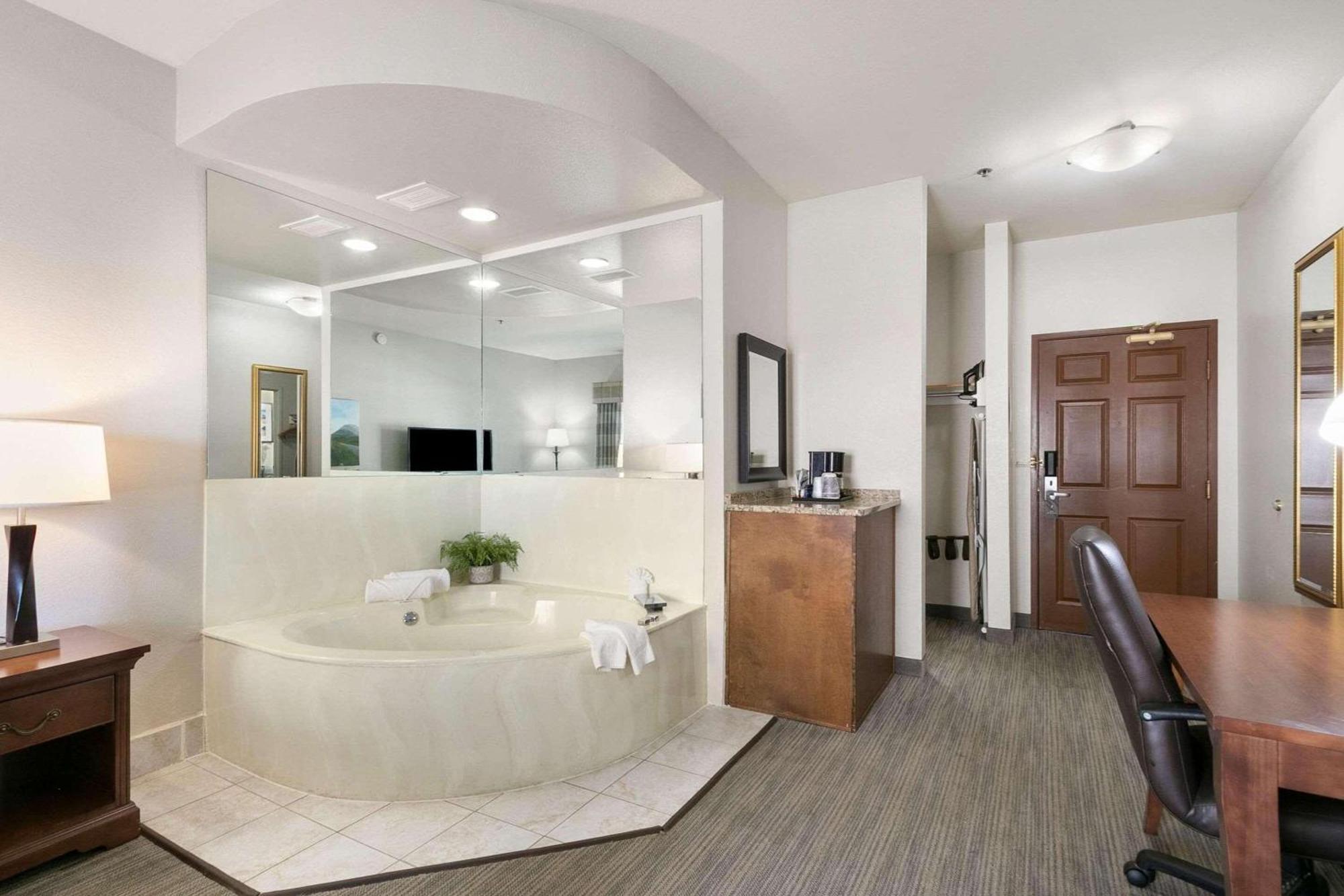 Country Inn & Suites By Radisson, Greeley, Co Ngoại thất bức ảnh